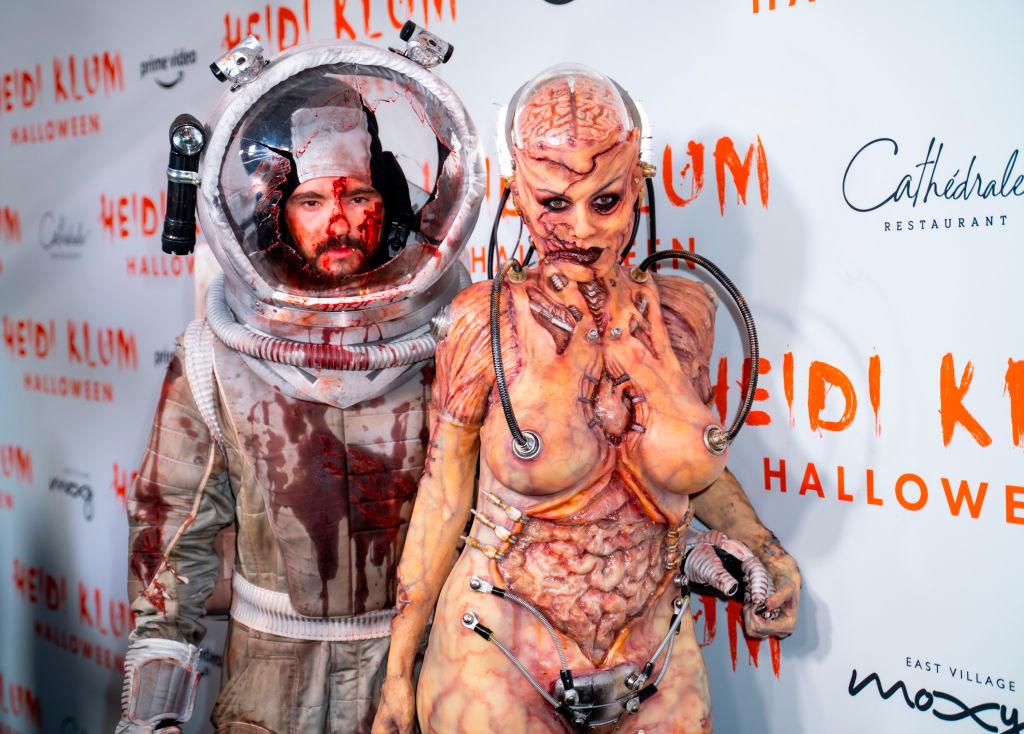 Tom Kaulitz y Heidi Klum asisten a la vigésima fiesta anual de Halloween de Heidi Klum presentada por Amazon Prime Video y SVEDKA Vodka.