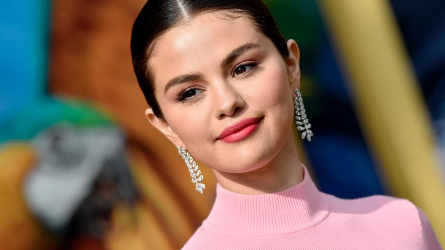 Selena Gómez anuncia línea de belleza ‘Rare Beauty’ 