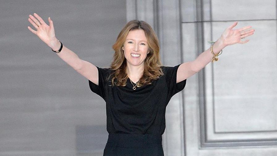 Clare Waight Keller abandona la dirección creativa de Givenchy