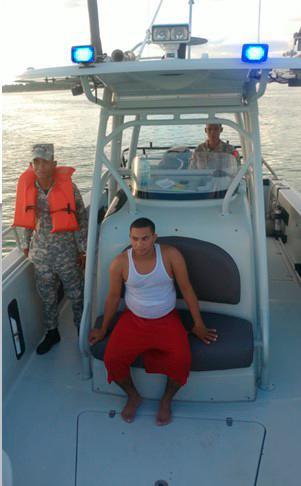 Armada Dominicana rescata una persona en Boca Chica 
