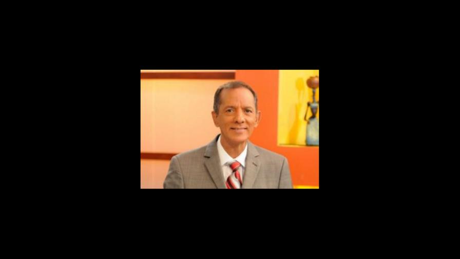 Realizan operación a corazón abierto al comunicador Negro Santos