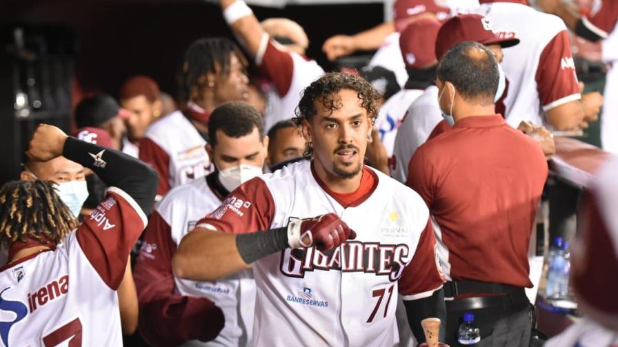 Los Gigantes ganaron la serie regular de la pelota invernal