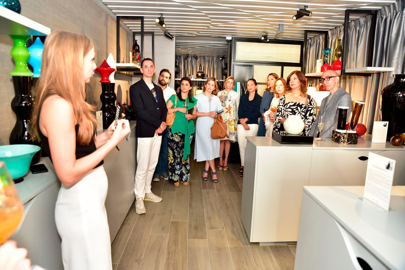 Giulia Chimento presenta la marca.