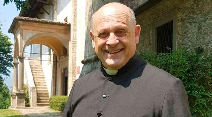 Muere sacerdote italiano tras  donarle su respirador a paciente más joven con COVID-19