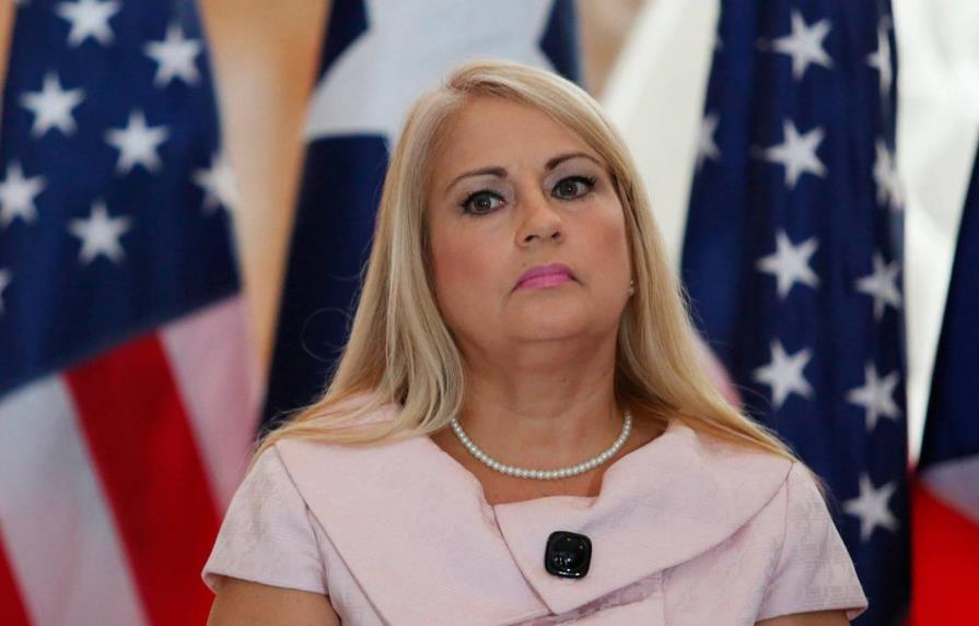 Investigarán a gobernadora de Puerto Rico por reparto de suministros tras sismos