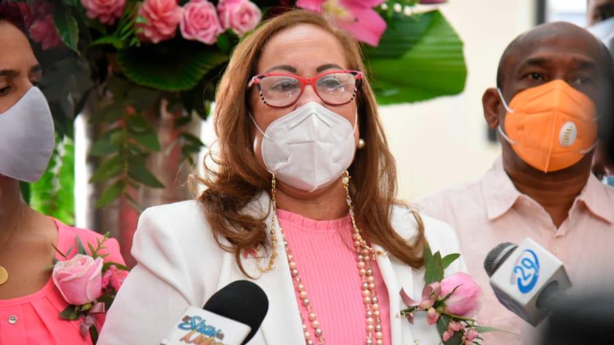 Gobernación de Santiago realiza jornada de prevención de cáncer de mama