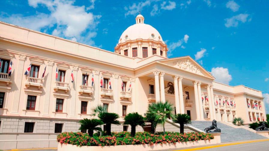 Luis Abinader se compromete a recuperar el patrimonio sustraído del Estado