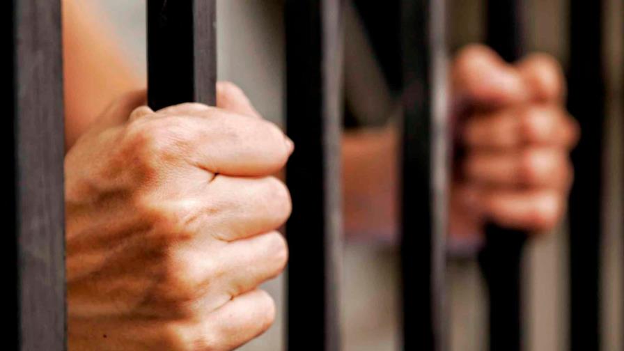 Prisión de tres meses a hombre acusado de violar hija menor de edad durante 9 años Prisión de tres meses a hombre acusado de violar hija menor de edad durante 9 años