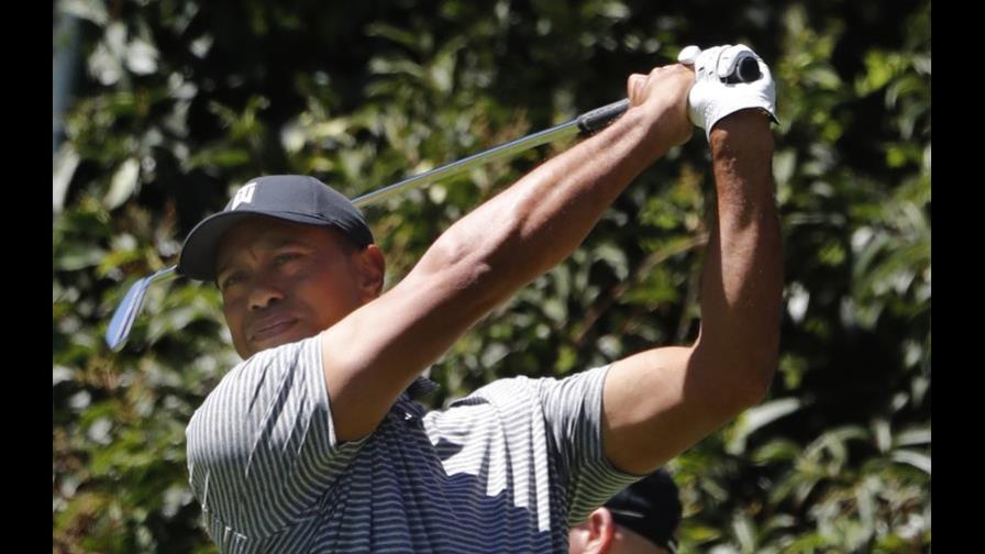 Entusiasmo en México por ver jugar a Tiger Woods