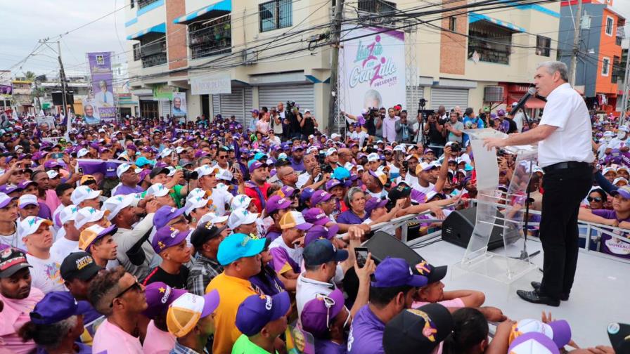 Gonzalo asegura: “Con un PLD unido y este penco de candidato, nos vamos en primera vuelta” Gonzalo asegura: “Con un PLD unido y este penco de candidato, nos vamos en primera vuelta”