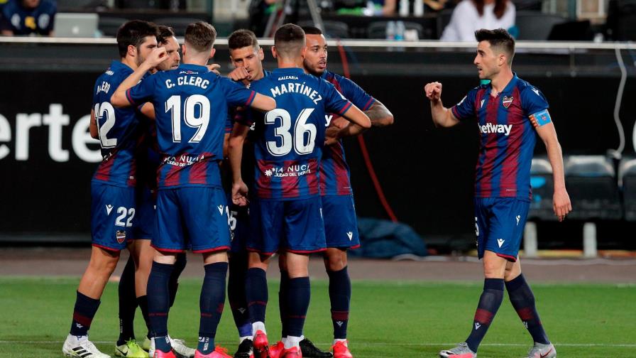 Valencia empata con Levante; Granada supera a Getafe Valencia empata con Levante; Granada supera a Getafe