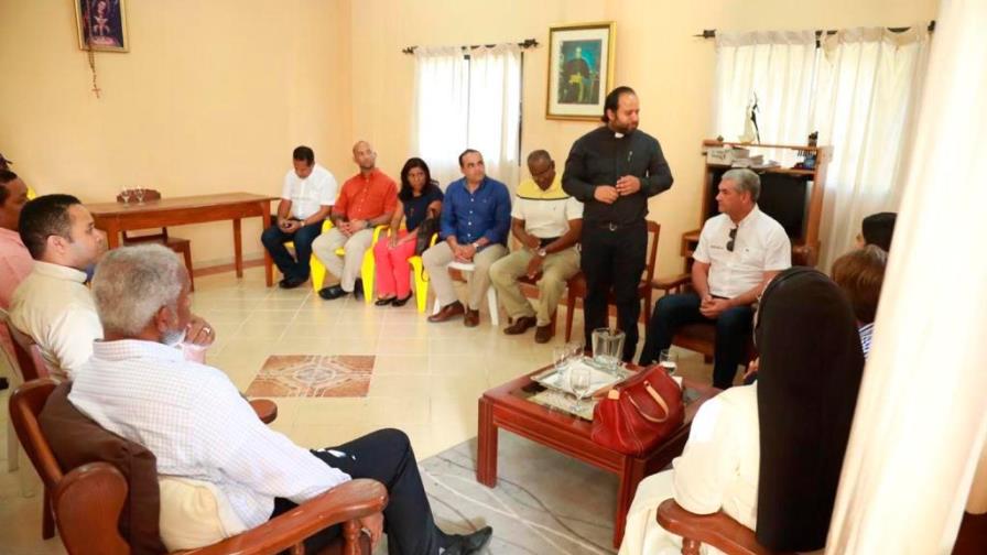 Gonzalo dice se apoyará en valores cristianos para crear un mejor país Gonzalo dice se apoyará en valores cristianos para crear un mejor país