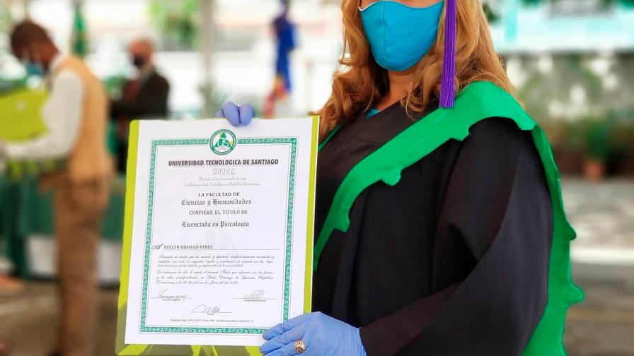 Utesa gradúa 801 nuevos profesionales en diferentes áreas