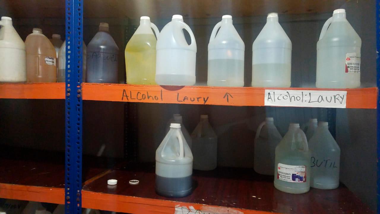 Fueron ocupados unidades de distintos licores cuya venta y distribución están prohibidas en el país.