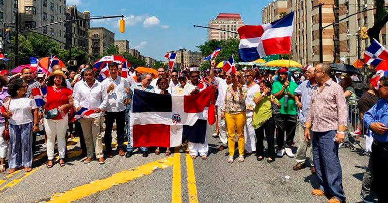 Anuncian celebración de la Gran Parada Dominicana en el Bronx