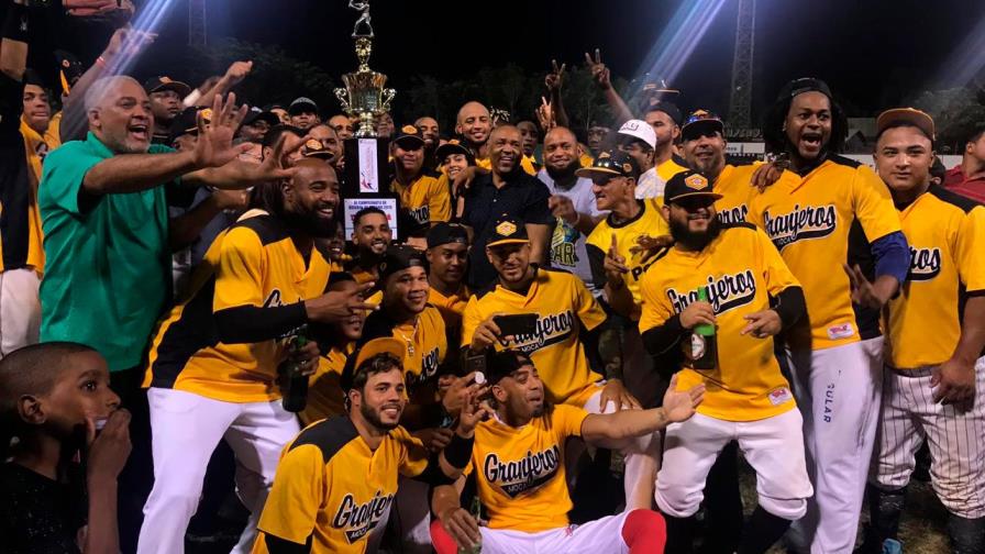 Miguel Tejada entre interesados en franquicia de la Liga de Verano Miguel Tejada entre interesados en franquicia de la Liga de Verano