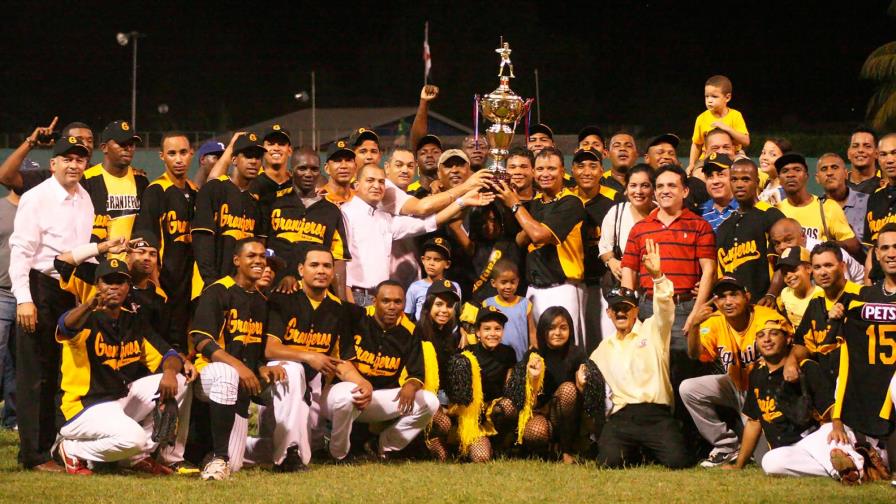 Peloteros de ligas menores y de la LMB elevarían nivel de Liga de Verano del Cibao Peloteros de ligas menores y de la LMB elevarían nivel de Liga de Verano del Cibao