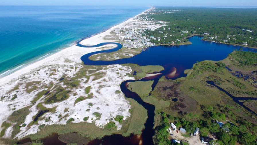 Grayton Beach, en Florida, mejor playa de EEUU en el año del COVID-19