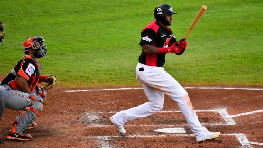¡Por fin! Polanco y Cordero comandan primera victoria del Escogido frente a los Toros