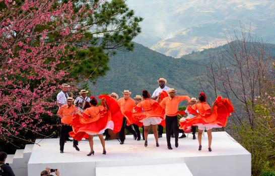 Celebran con éxito Segunda Versión del Festival del Cerezo en San José de Ocoa 
