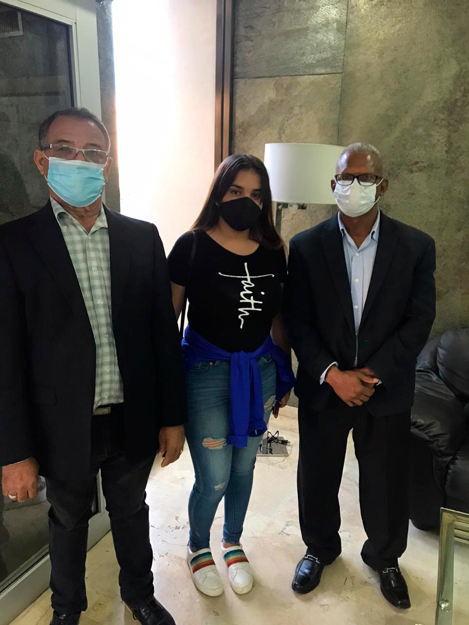 Ramón Vargas, Leslie Vargas y Juan Almonte expresaron su preocupación por la situación ambiental de Los Farallones.