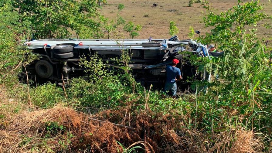 Se vuelca guagua de transporte público en Bávaro; hay varios heridos Se vuelca guagua de transporte público en Bávaro; hay varios heridos