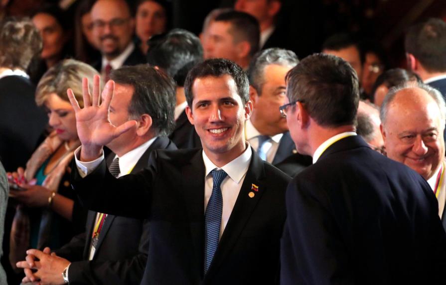 Guaidó acepta nuevo llamado de diálogo con Maduro; dice está “muy cerca” su salida 