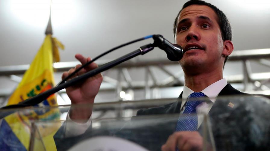 Guaidó alaba plan de vacunación de Colombia pese a excluir a venezolanos irregulares
