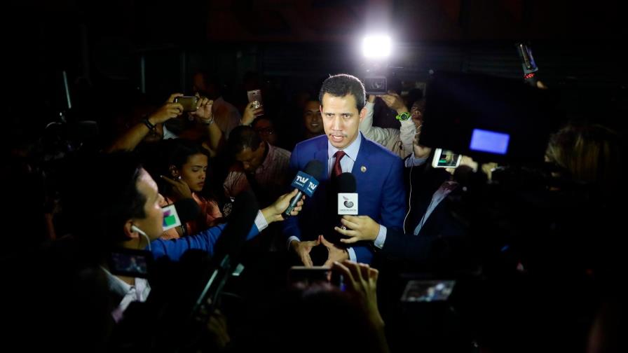 Leopoldo López culpa a Maduro por irrupción en su partido y llama a protestar
