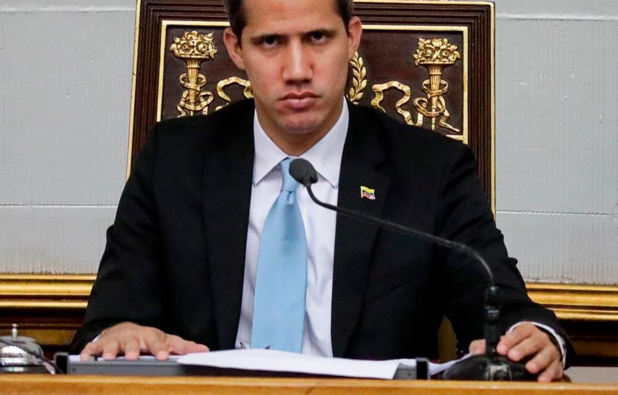 Guaidó llama a protestar por la crisis durante visita de Bachelet a Venezuela