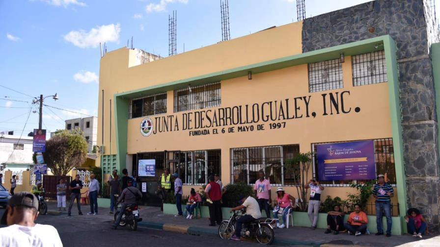 Pocos asisten a votar al cierre de las elecciones en barrios del Distrito Nacional 
