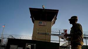 Biden autoriza transferir fuera de Guantánamo a sus primeros 3 presos