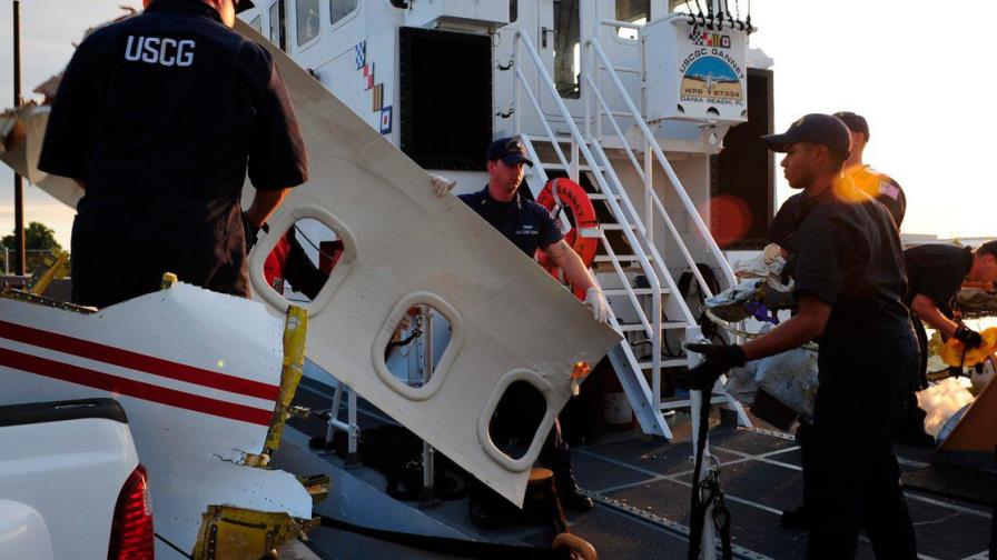 Los guardacostas repatrían a 14 cubanos interceptados en la costa de Bahamas Los guardacostas repatrían a 14 cubanos interceptados en la costa de Bahamas