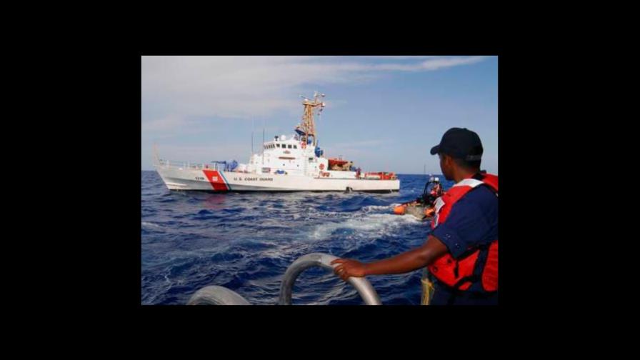 Guardia Costera de Puerto Rico rescata a un dominicano en el mar Caribe