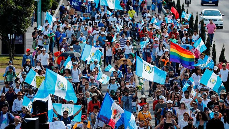 Periodistas y analistas de Guatemala exigen respeto a la libertad de prensa