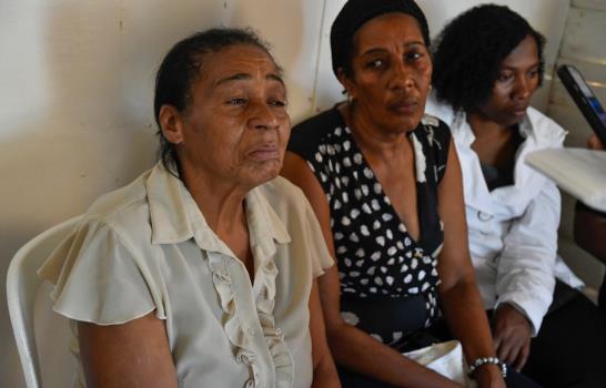 Familiares de los cuatro muertos en Guerra dicen “no eran de problemas” 