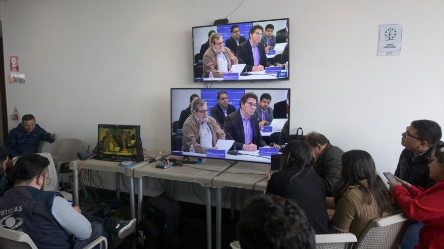 Exguerrilleros de las FARC piden perdón por crímenes