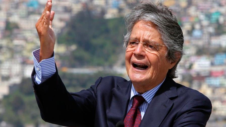 Guillermo Lasso se va delante en elecciones presidenciales de Ecuador 