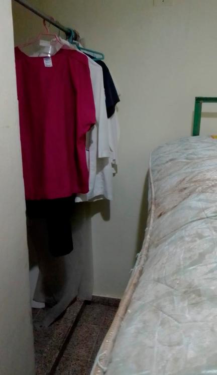 La habitación donde duermen los doctores no está adecuada, según indicaron. 