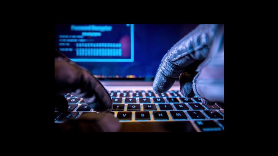 FBI alerta que hackers aprovechan videoconferencias en auge del teletrabajo