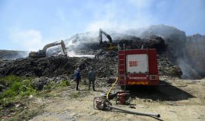 Este domingo el vertedero de Haina cumple 31 día incendiado