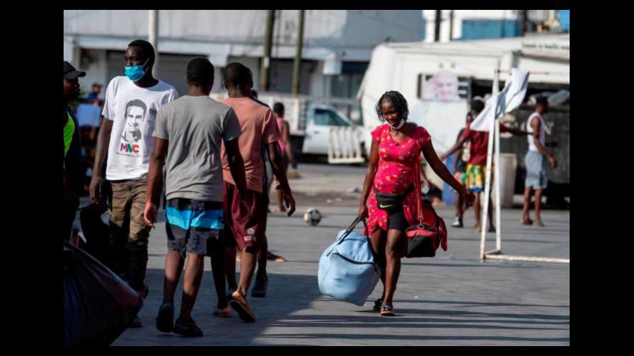 Alrededor de 19,000 haitianos se encuentran varados en frontera de Colombia y Panamá