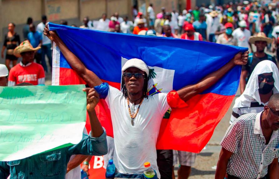 Haití paraliza actividades en protesta por secuestros