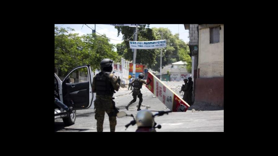 Escuelas haitianas se mantienen cerradas, mientras negocios empiezan abrir Escuelas haitianas se mantienen cerradas, mientras negocios empiezan abrir