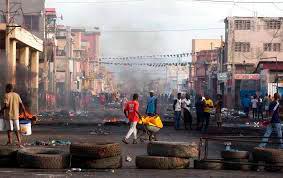 Hartazgo en Haití por secuestros indiscriminados saca a la gente a la calle