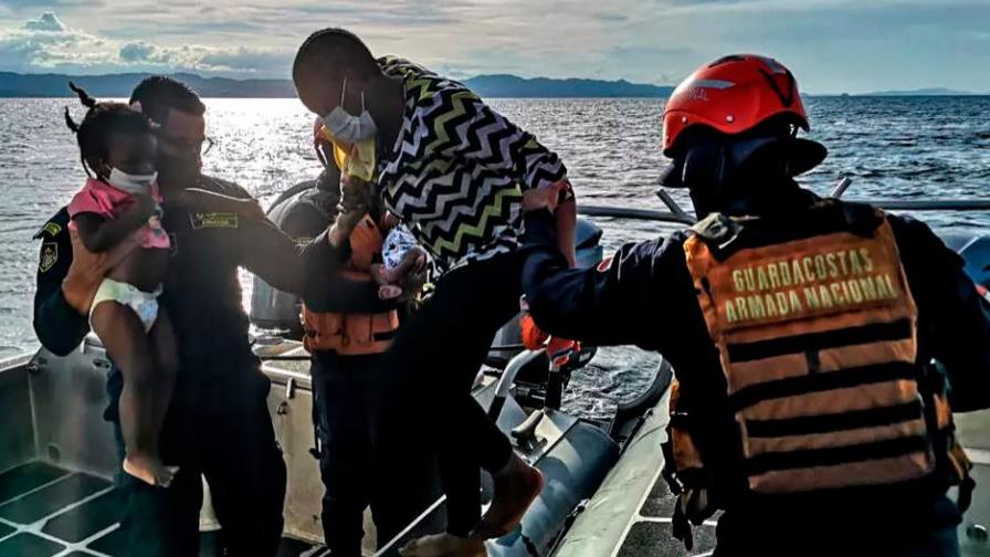 Colombia rescata a 94 migrantes haitianos que estaban a la deriva en el mar Caribe Colombia rescata a 94 migrantes haitianos que estaban a la deriva en el mar Caribe