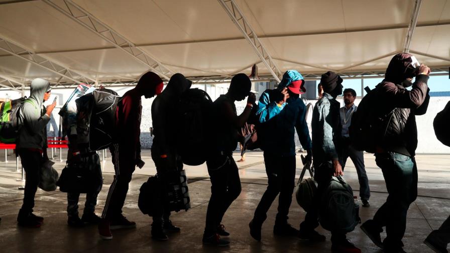 Sale de Chile el quinto vuelo de haitianos repatriados que se han acogido a plan 