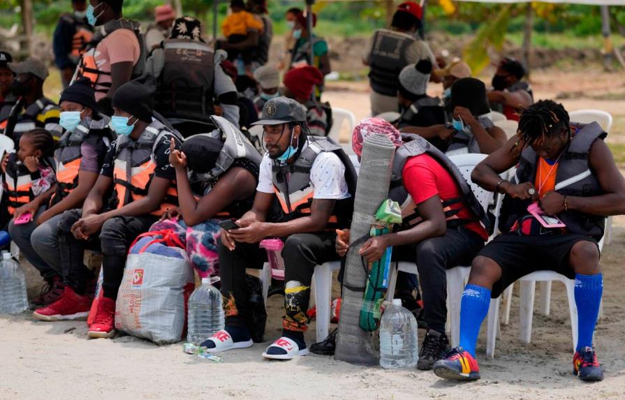 Haitianos en camino a Norteamérica: “En Colombia nos están chupando la sangre”