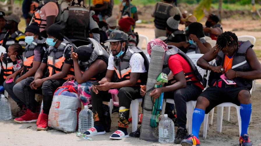Haitianos en camino a Norteamérica: “En Colombia nos están chupando la sangre”
