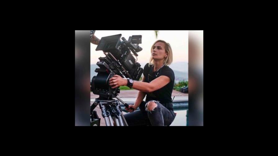 Los detalles de cómo Alec Baldwin mata accidentalmente a directora de fotografía en filme